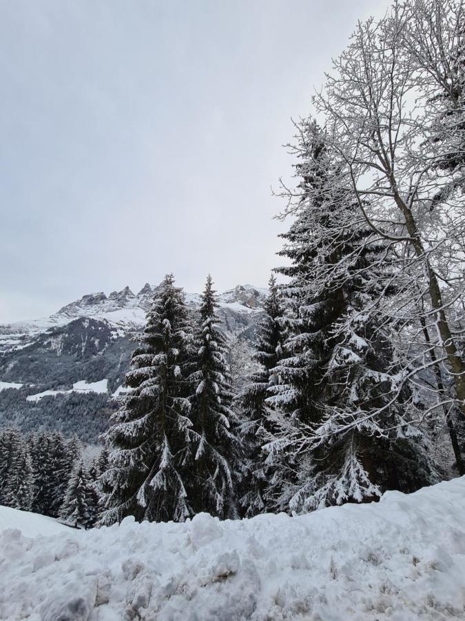 Hotel Le White - Le 42 Restaurant Champery Exterior photo