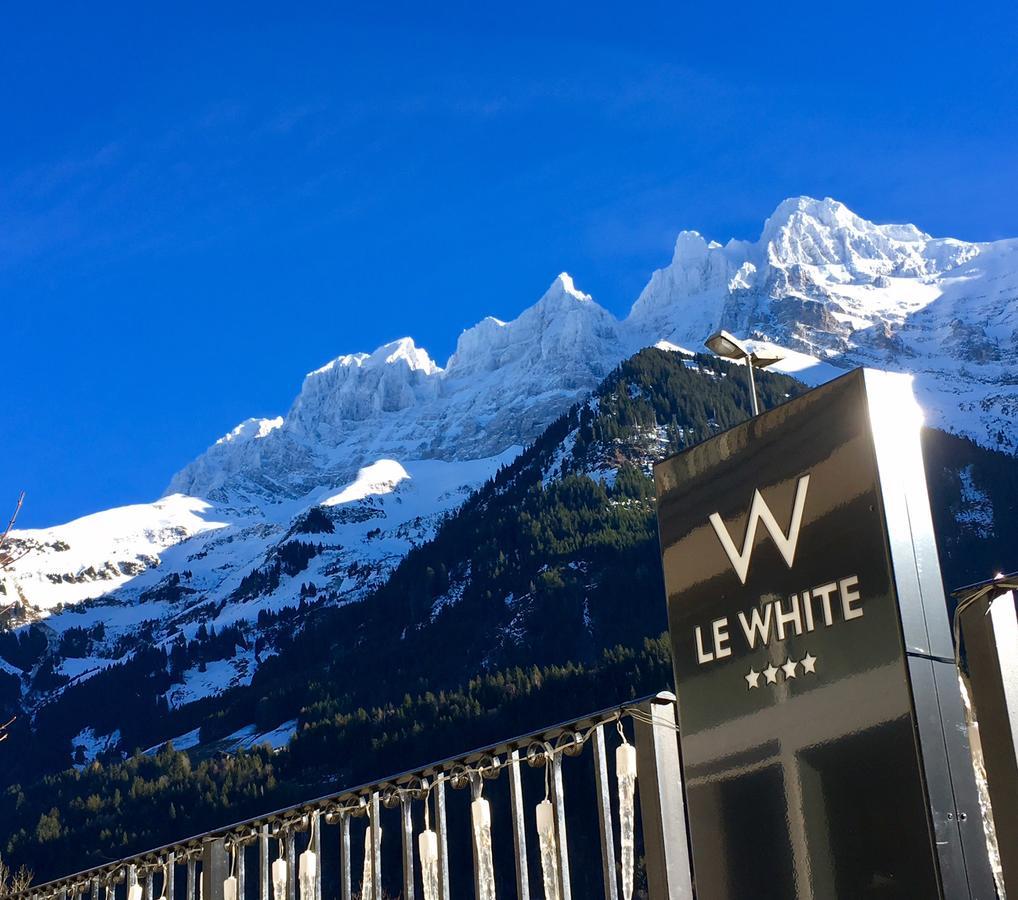 Hotel Le White - Le 42 Restaurant Champery Exterior photo